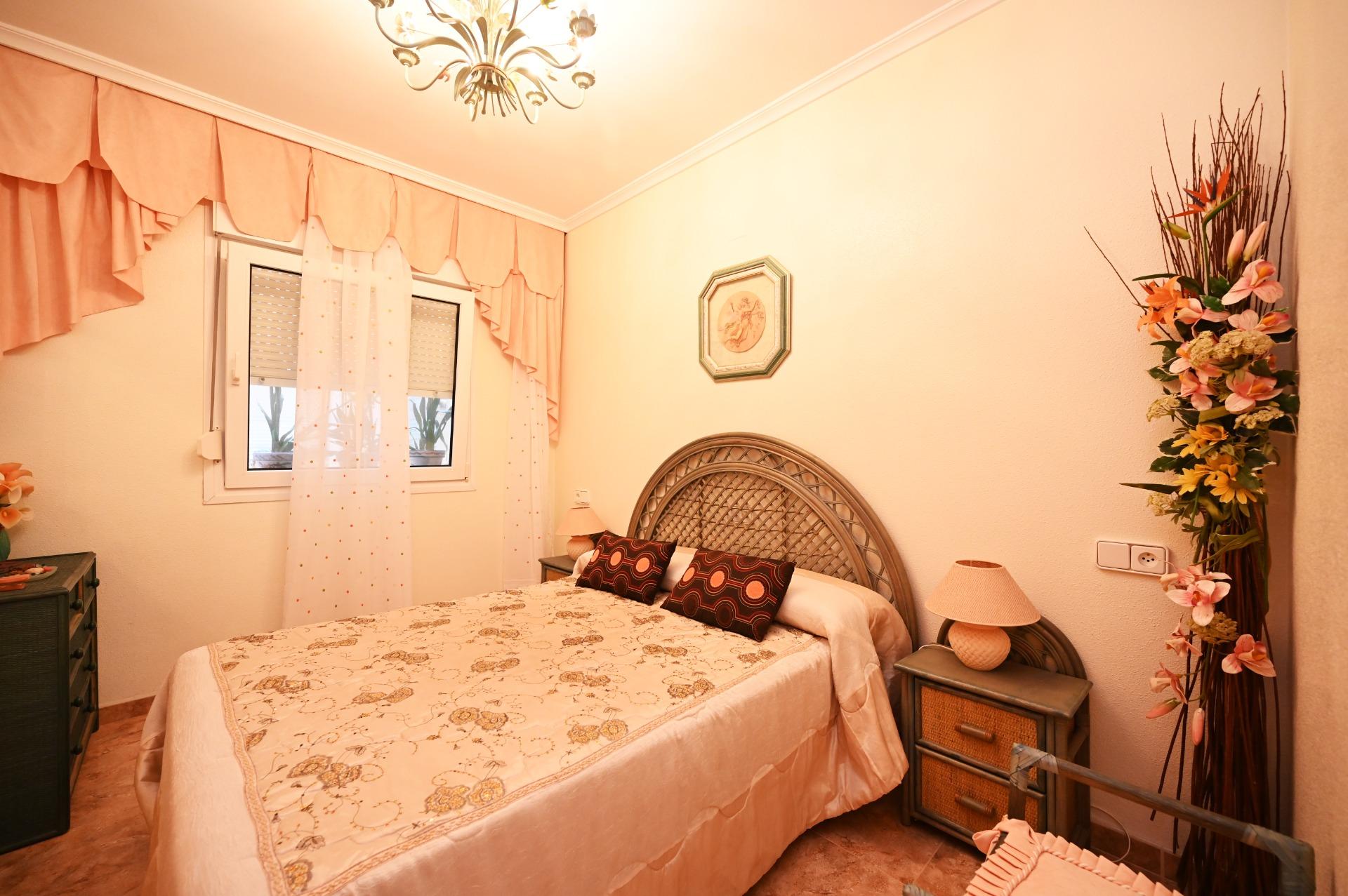 3-Bedroom Apartment in Torrevieja - Image 8