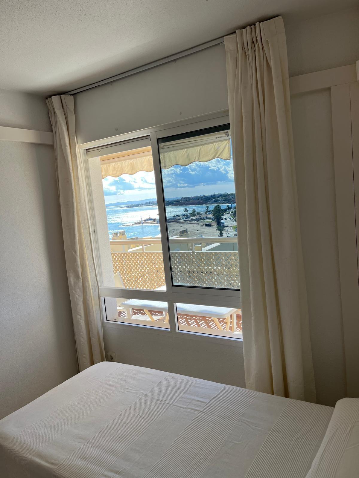 3-Bedroom Apartment in Aguamarina, Orihuela Costa - Image 11