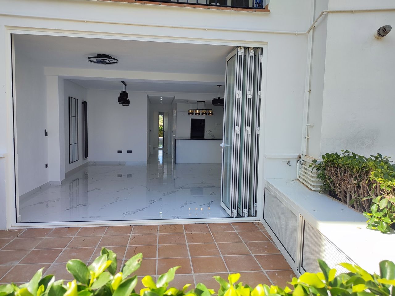 2-Bedroom Apartment in Sucina, Sucina - Image 23