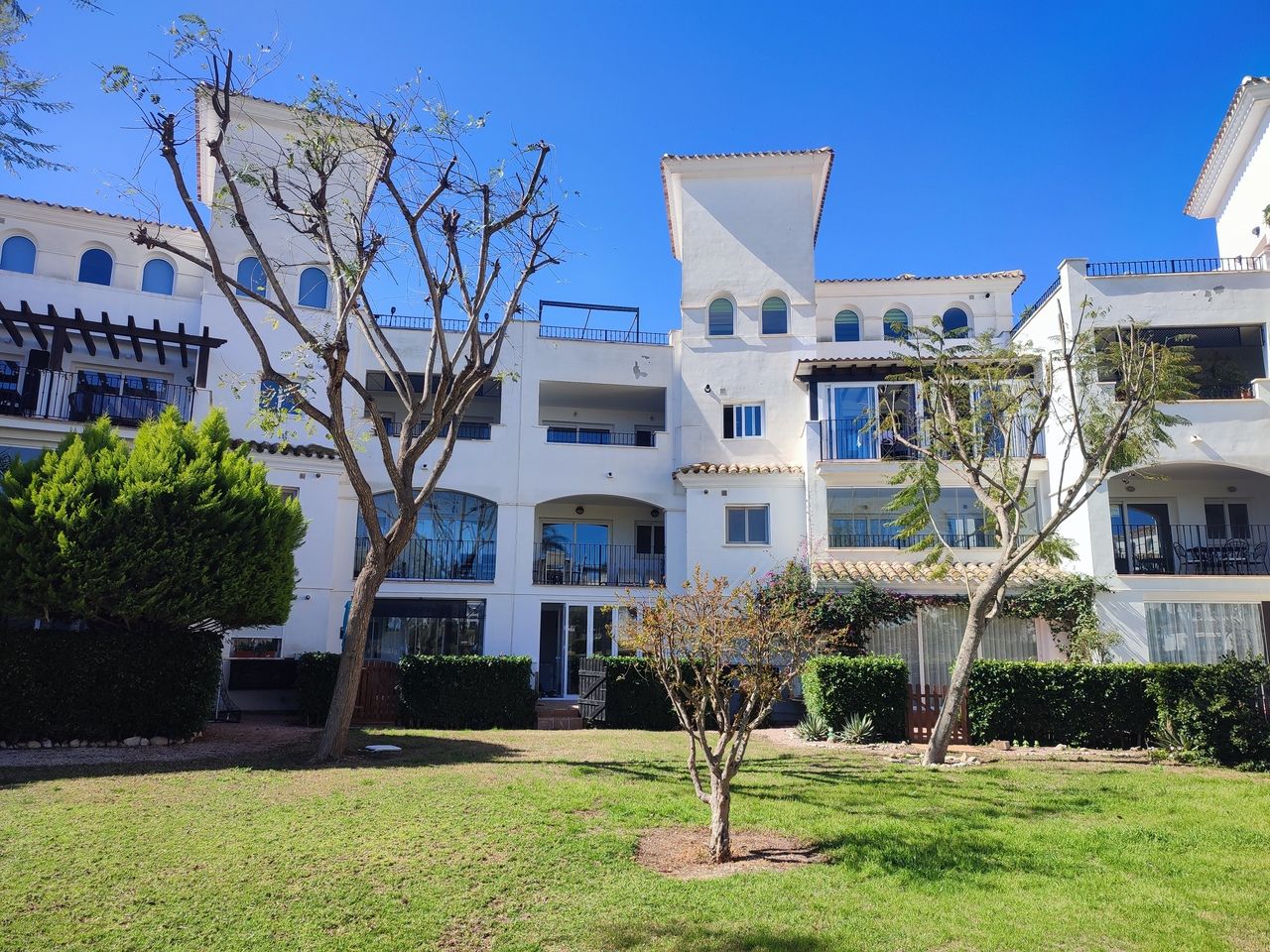 2-Bedroom Apartment in Sucina, Sucina - Image 25