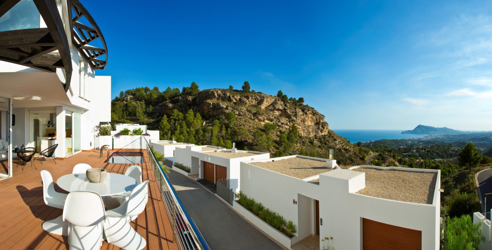 4-Bedroom Villa in Altea - Image 2