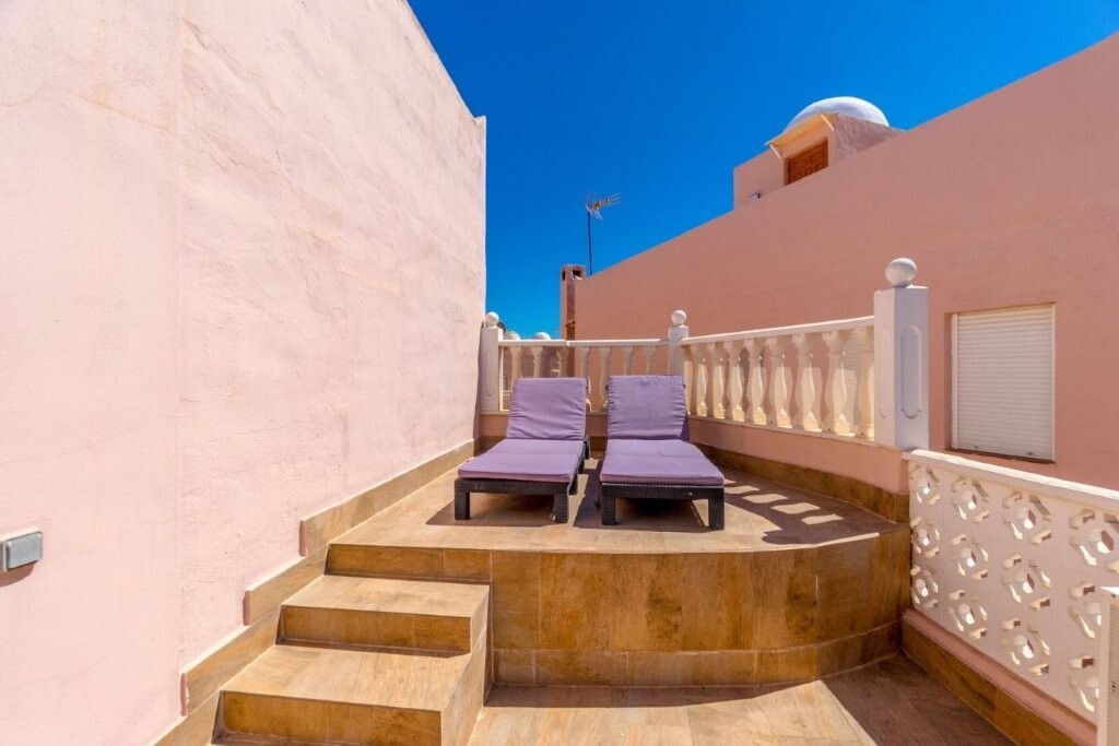 5-Bedroom House in Torrevieja - Image 22