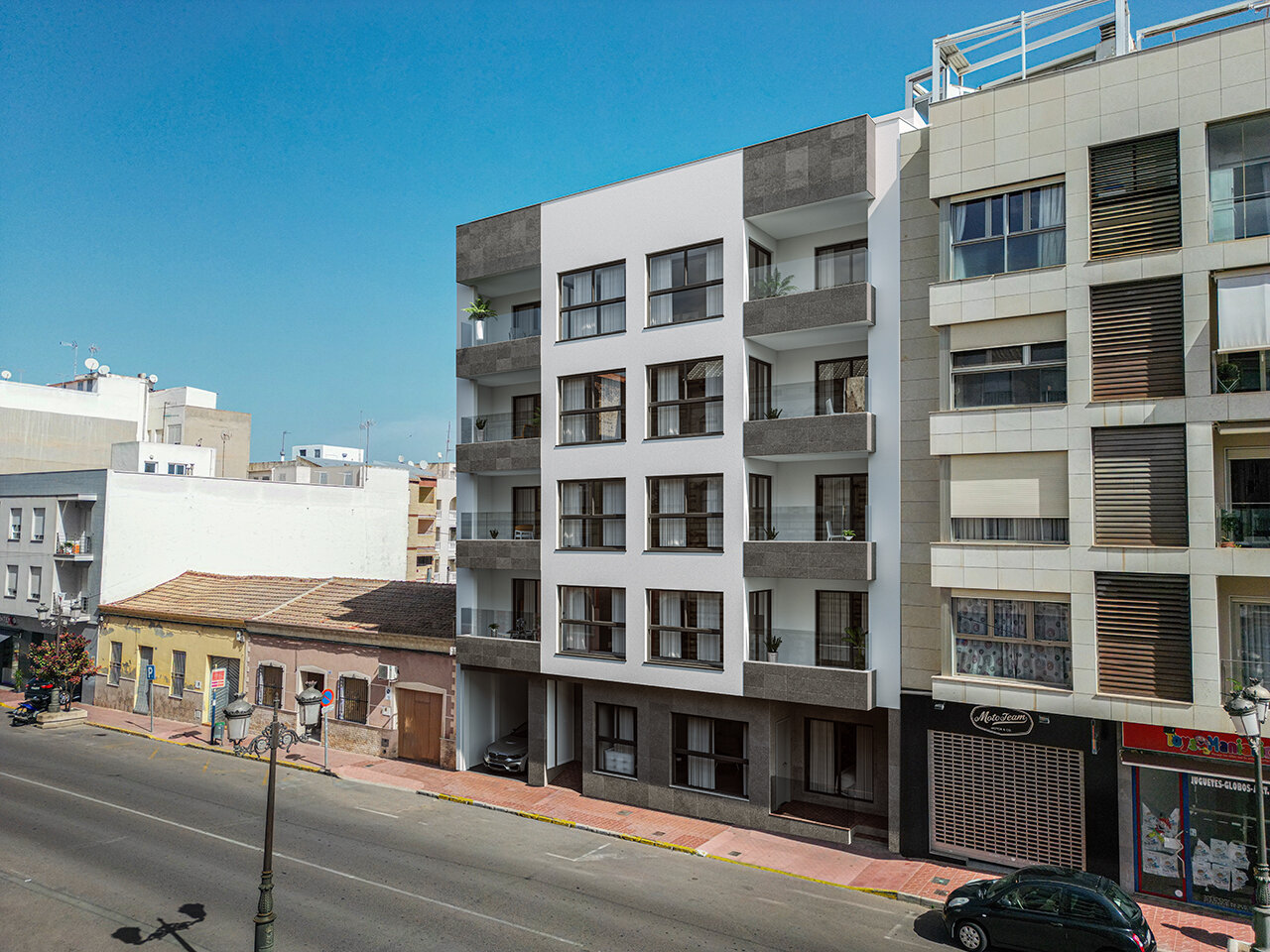 2-Bedroom Apartment in Guardamar del Segura - Image 2