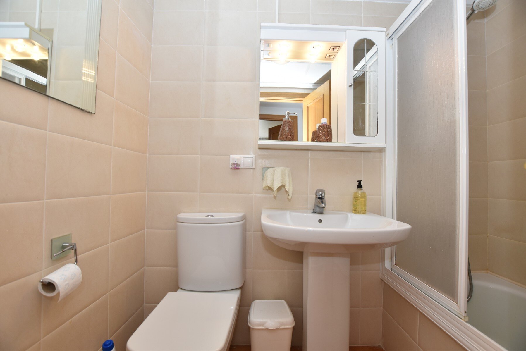 2-Bedroom Apartment in Algorfa - Image 16