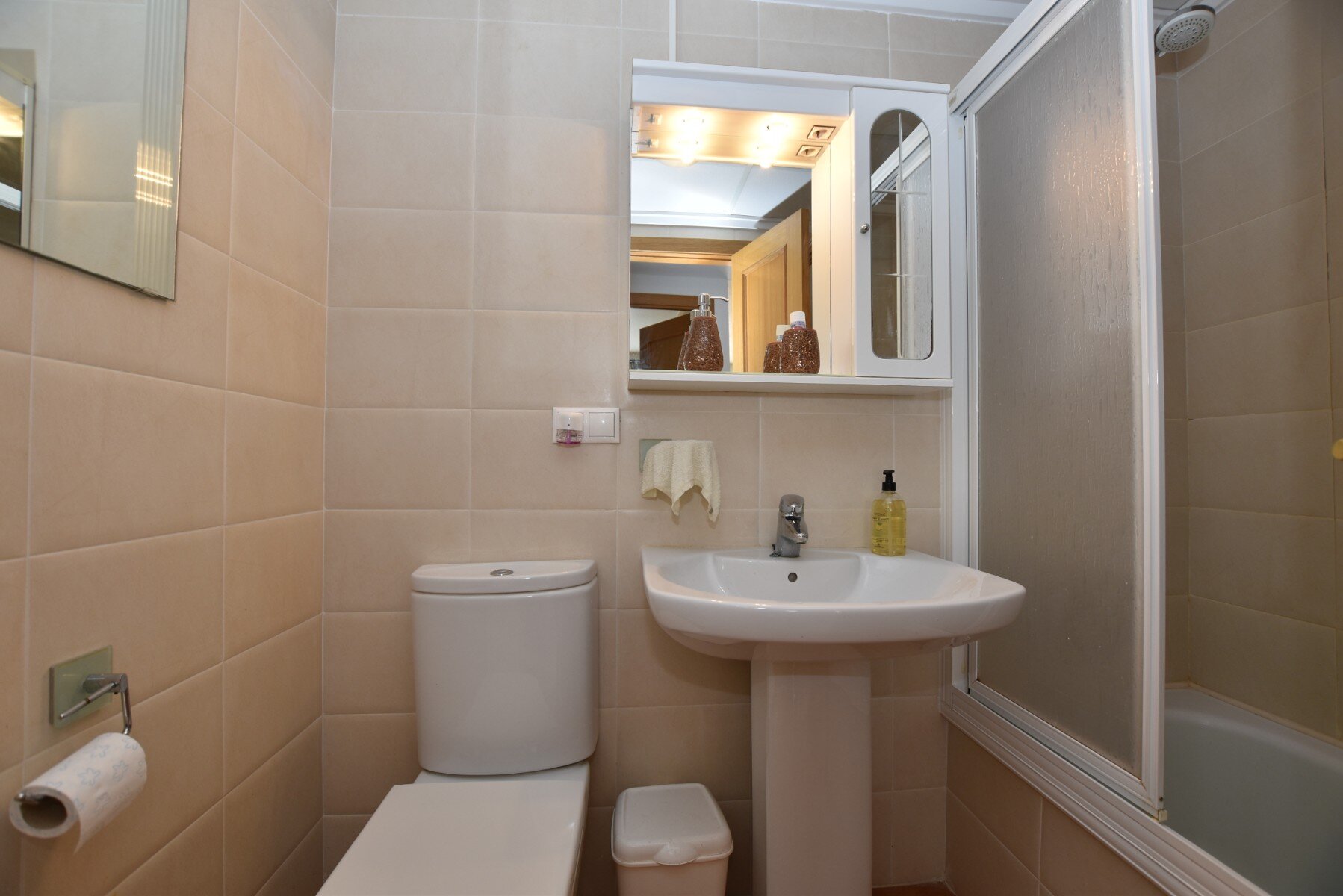 2-Bedroom Apartment in Algorfa - Image 18