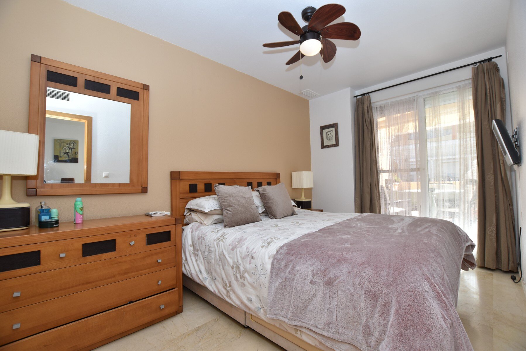 2-Bedroom Apartment in Algorfa - Image 3