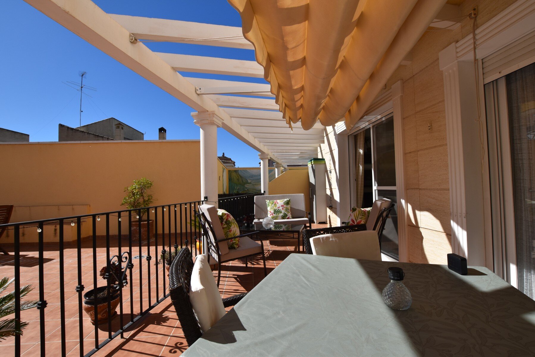 2-Bedroom Apartment in Algorfa - Image 32