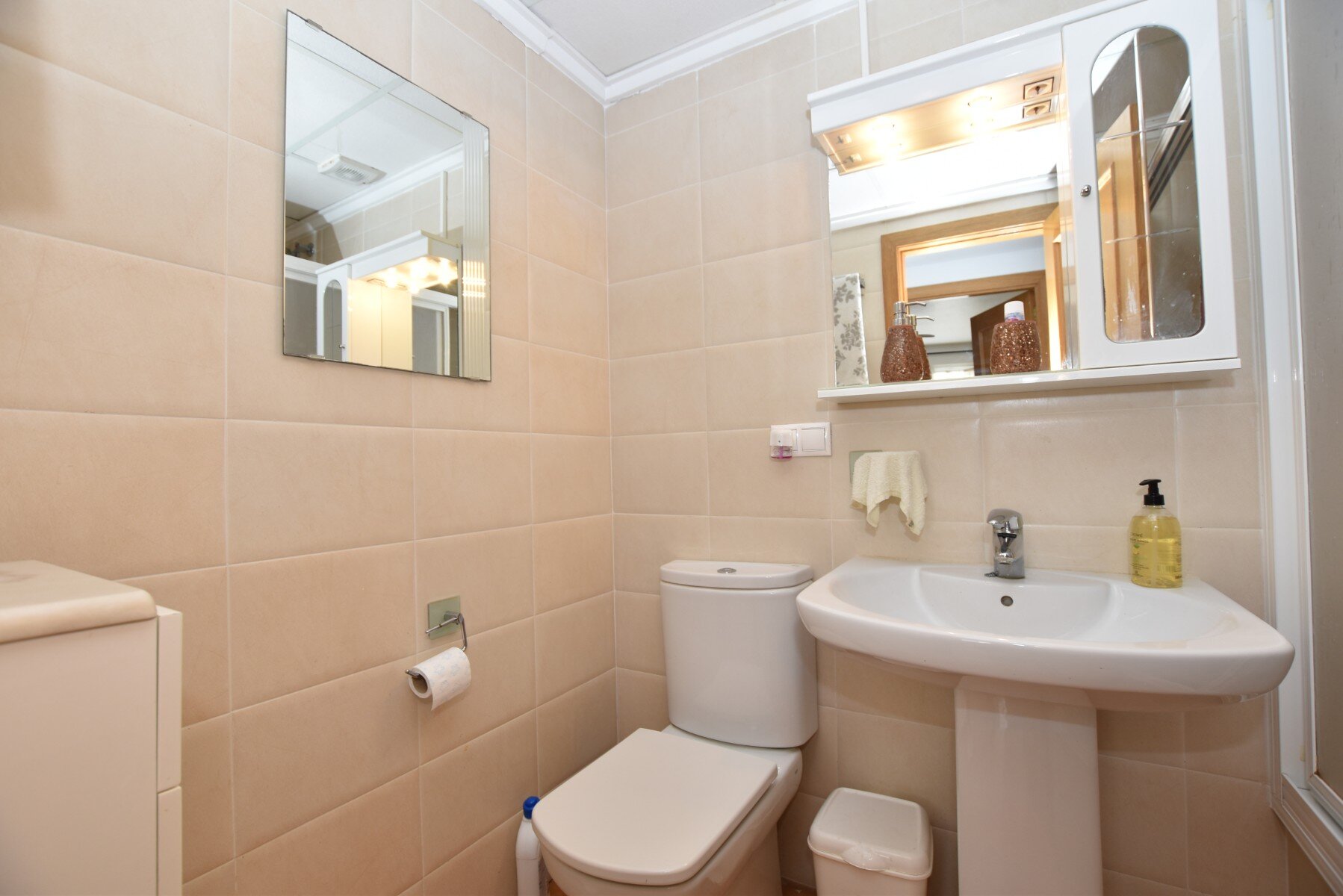 2-Bedroom Apartment in Algorfa - Image 5