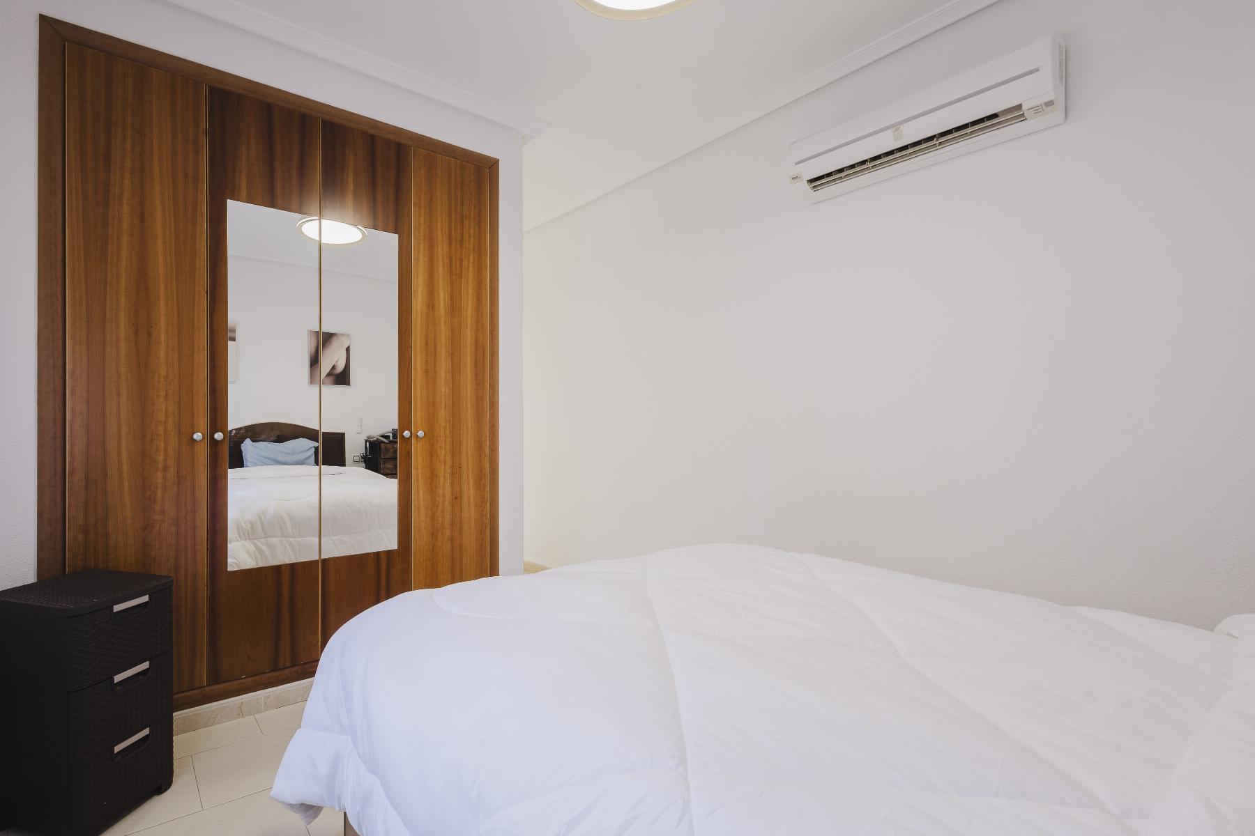 2-Bedroom Villa in Aguas Nuevas, Torrevieja - Image 16