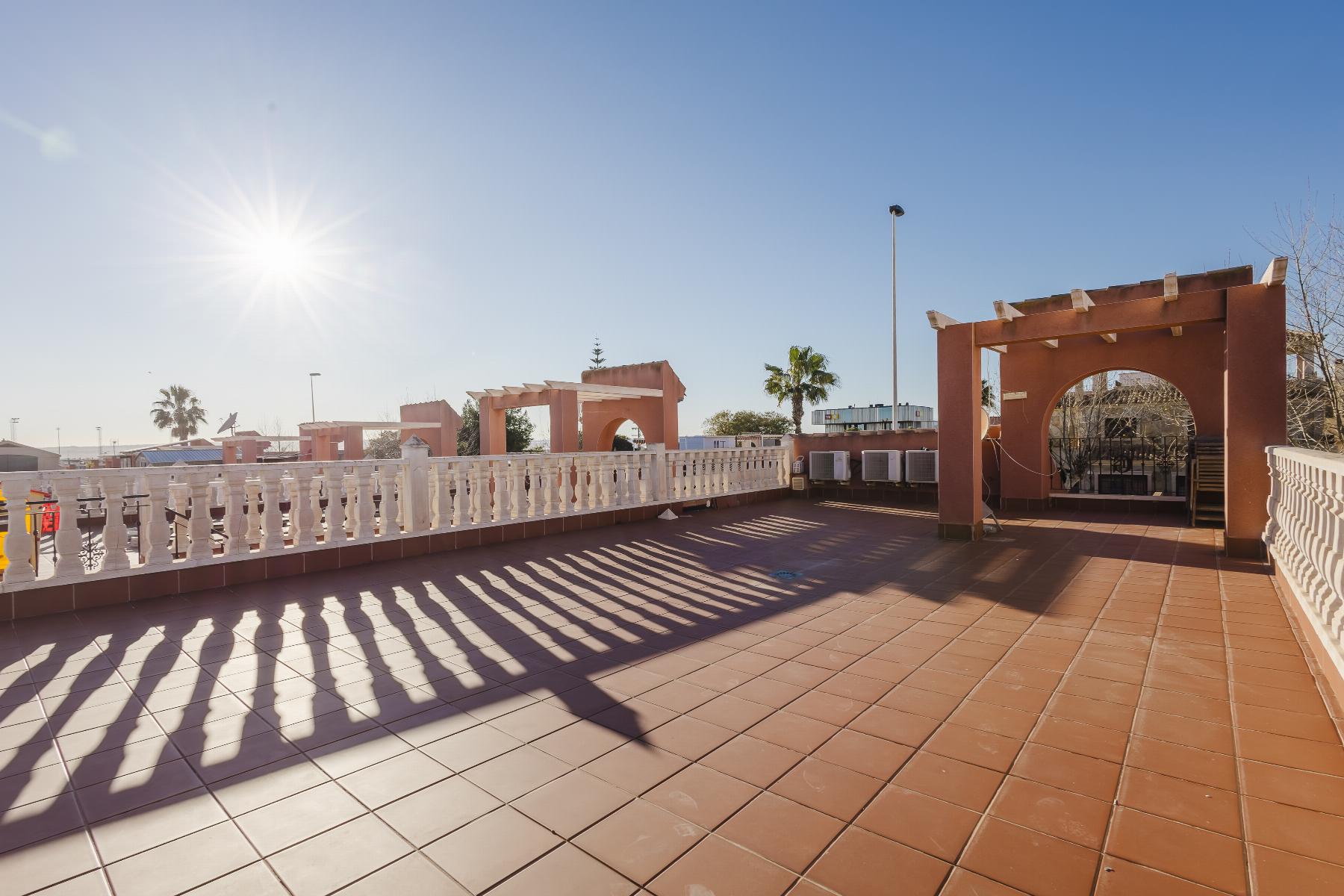 2-Bedroom Villa in Aguas Nuevas, Torrevieja - Image 24