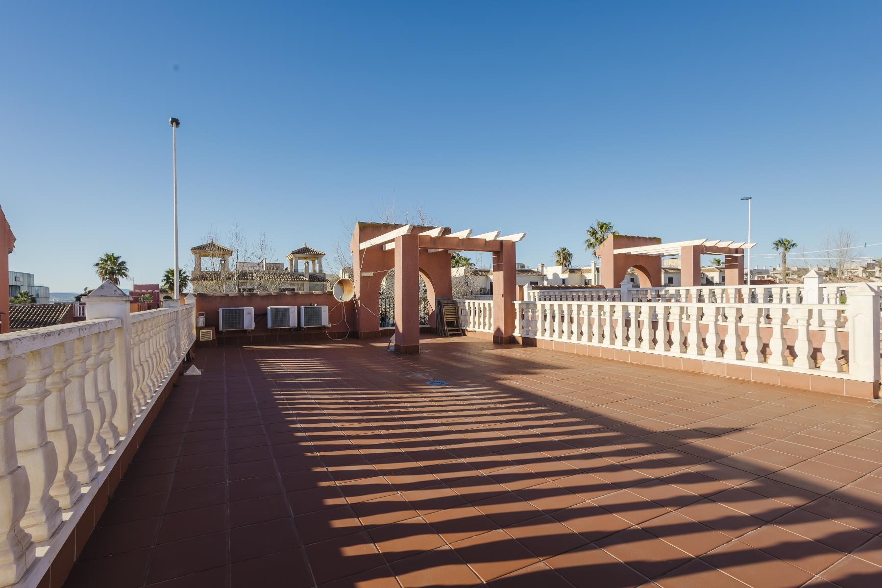 2-Bedroom Villa in Aguas Nuevas, Torrevieja - Image 25