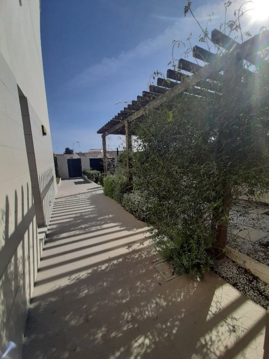 4-Bedroom Villa in Santiago de la Ribera - Image 89