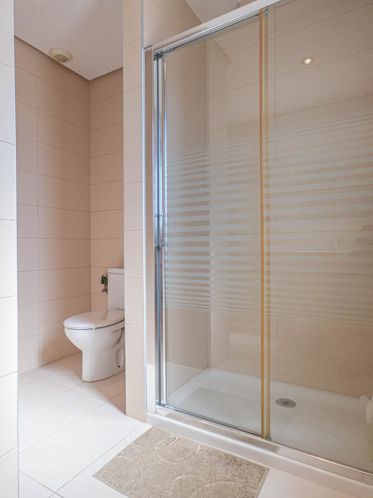 4-Bedroom Apartment in Orihuela Costa - Image 25