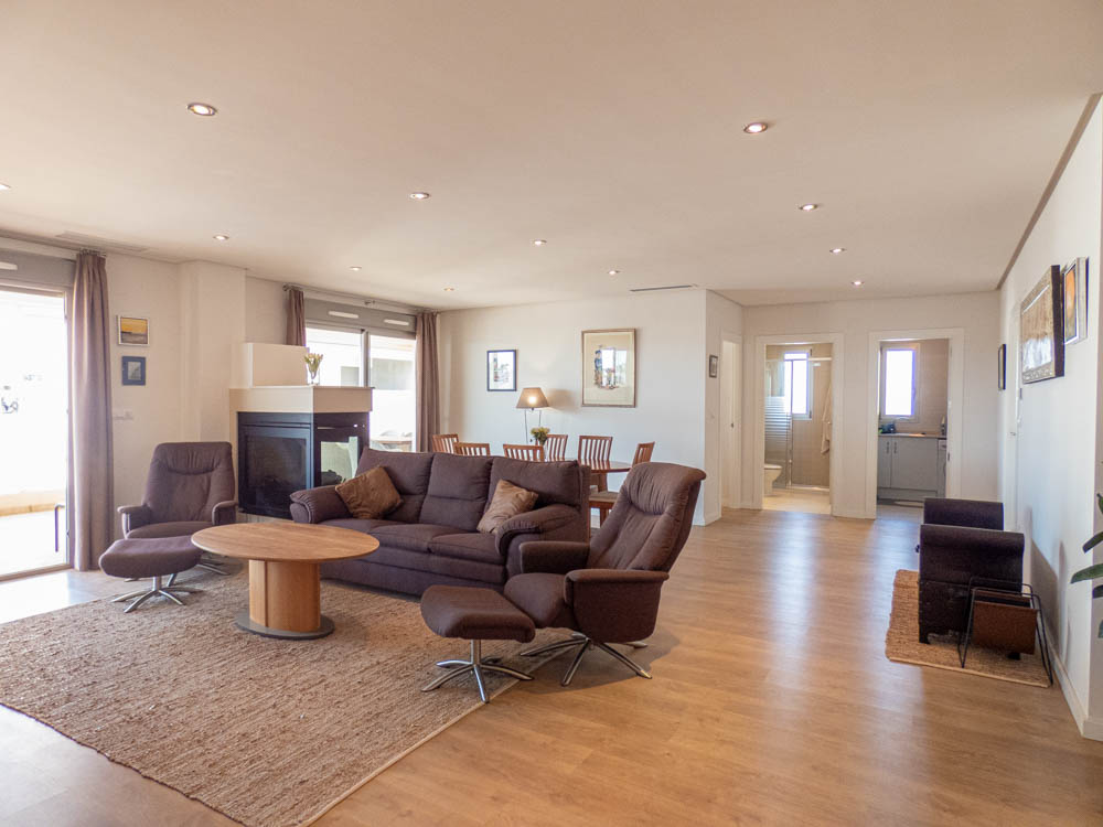 4-Bedroom Apartment in Orihuela Costa - Image 4