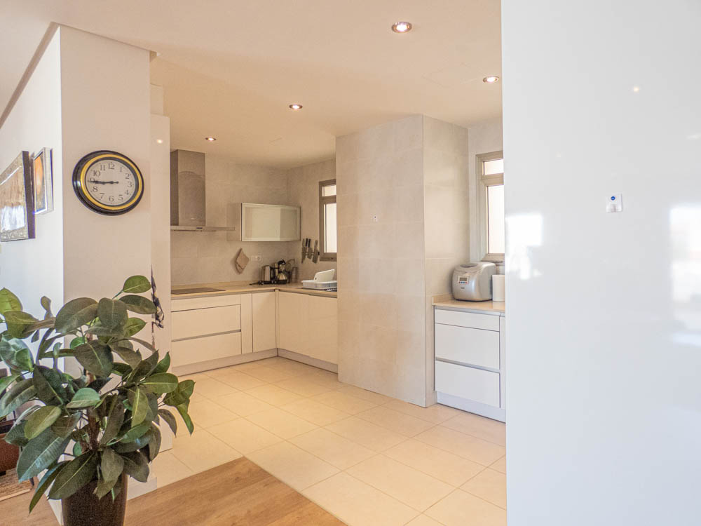 4-Bedroom Apartment in Orihuela Costa - Image 7