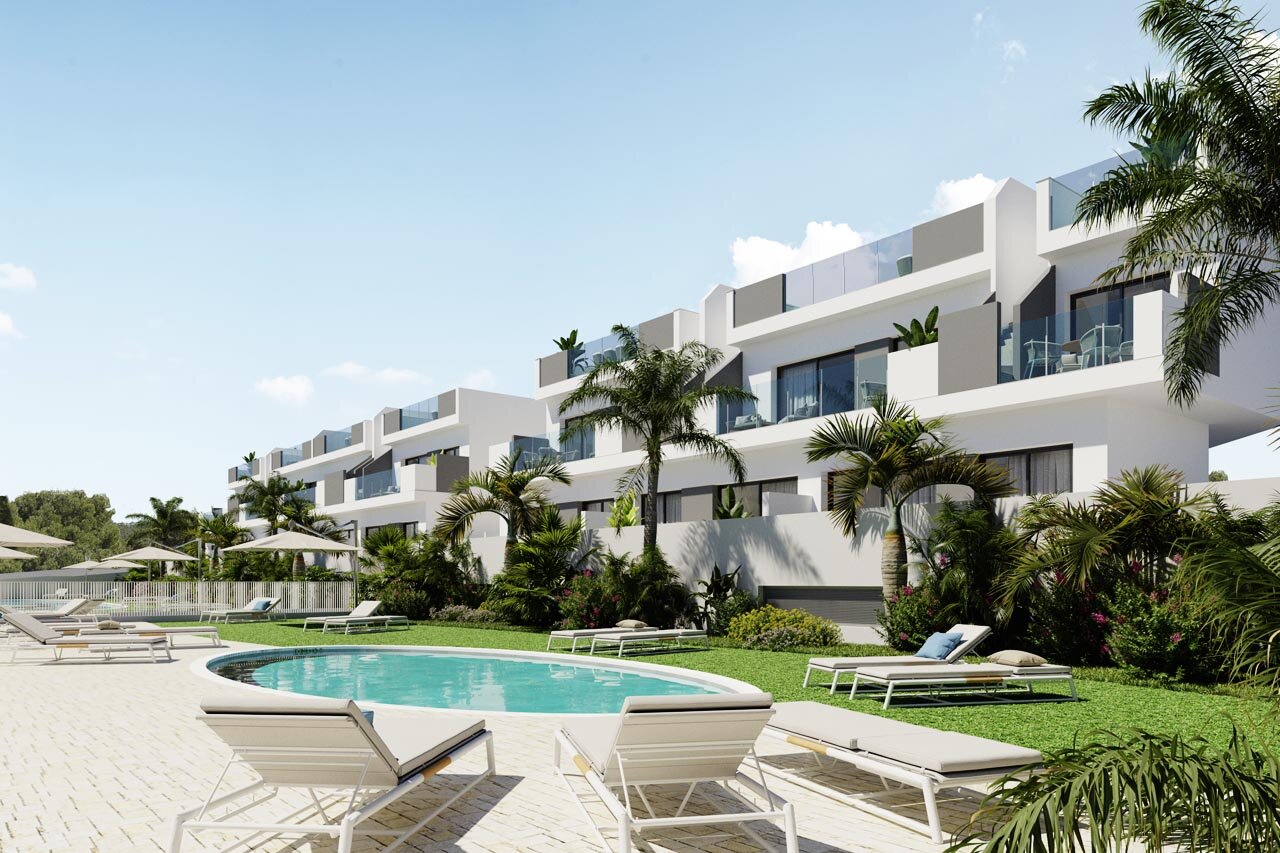 2-Bedroom Penthouse Apartment in Torrevieja - Image 1