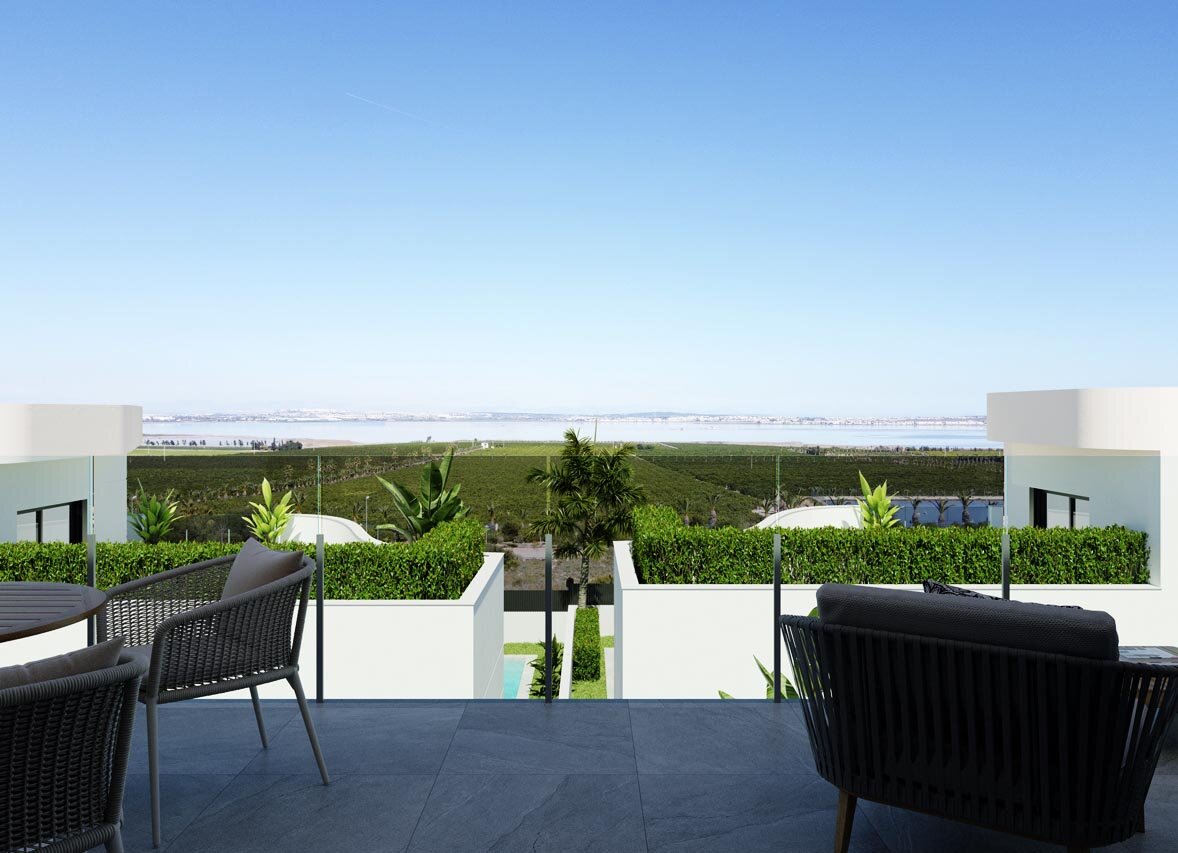 2-Bedroom Penthouse Apartment in Torrevieja - Image 22
