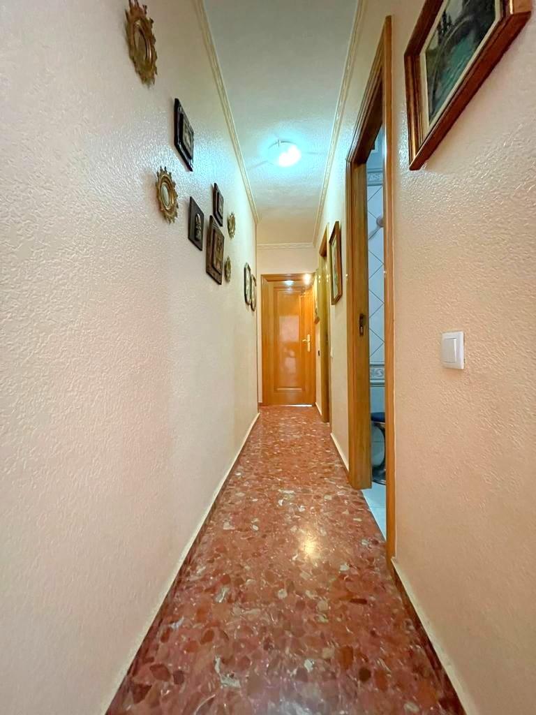 Apartment in Torrevieja - Image 32