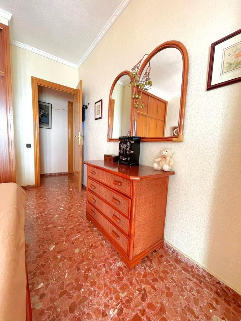 Apartment in Torrevieja - Image 42
