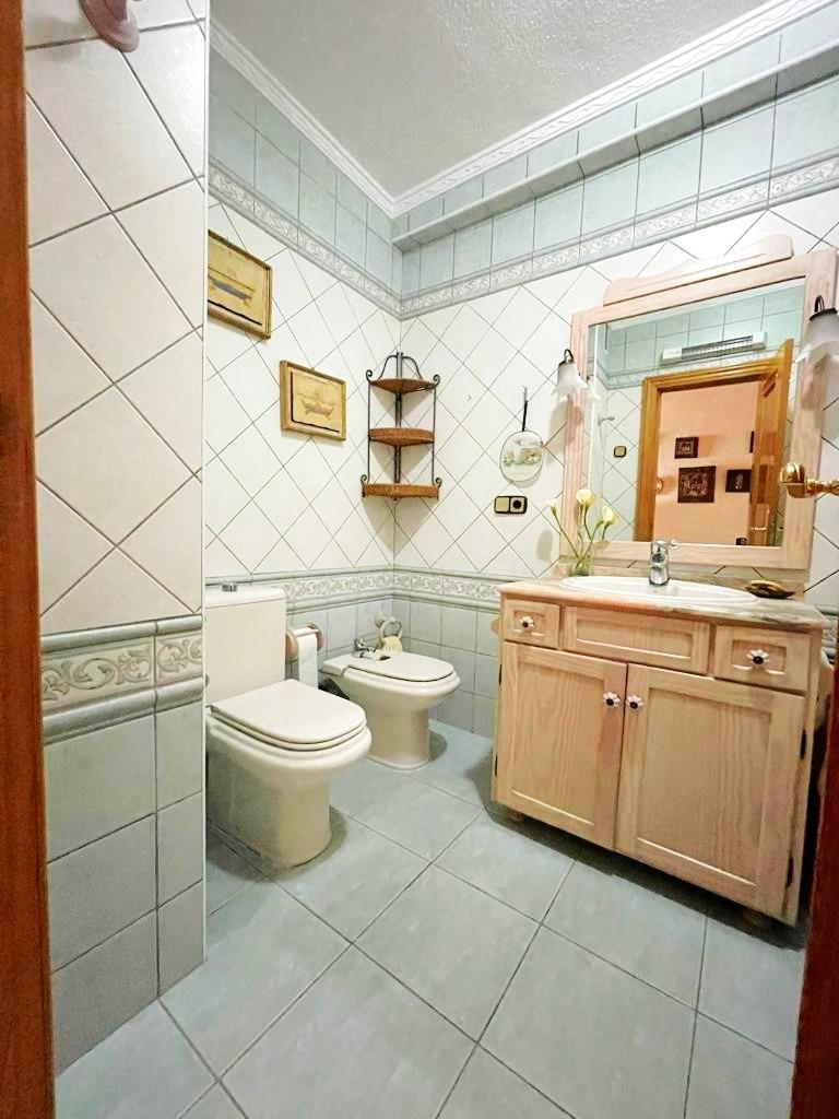 Apartment in Torrevieja - Image 47