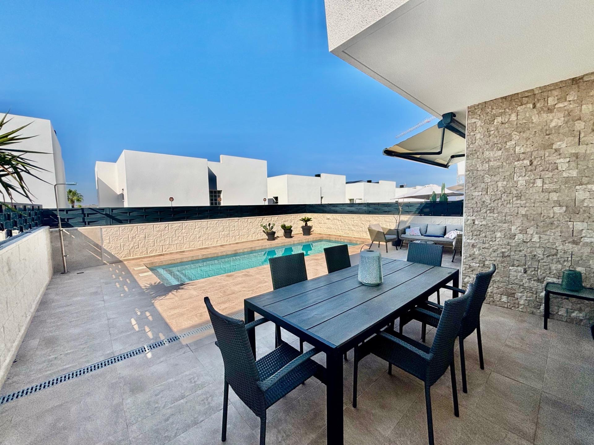 3-Bedroom Villa in Pueblo 4, Benijofar - Image 15