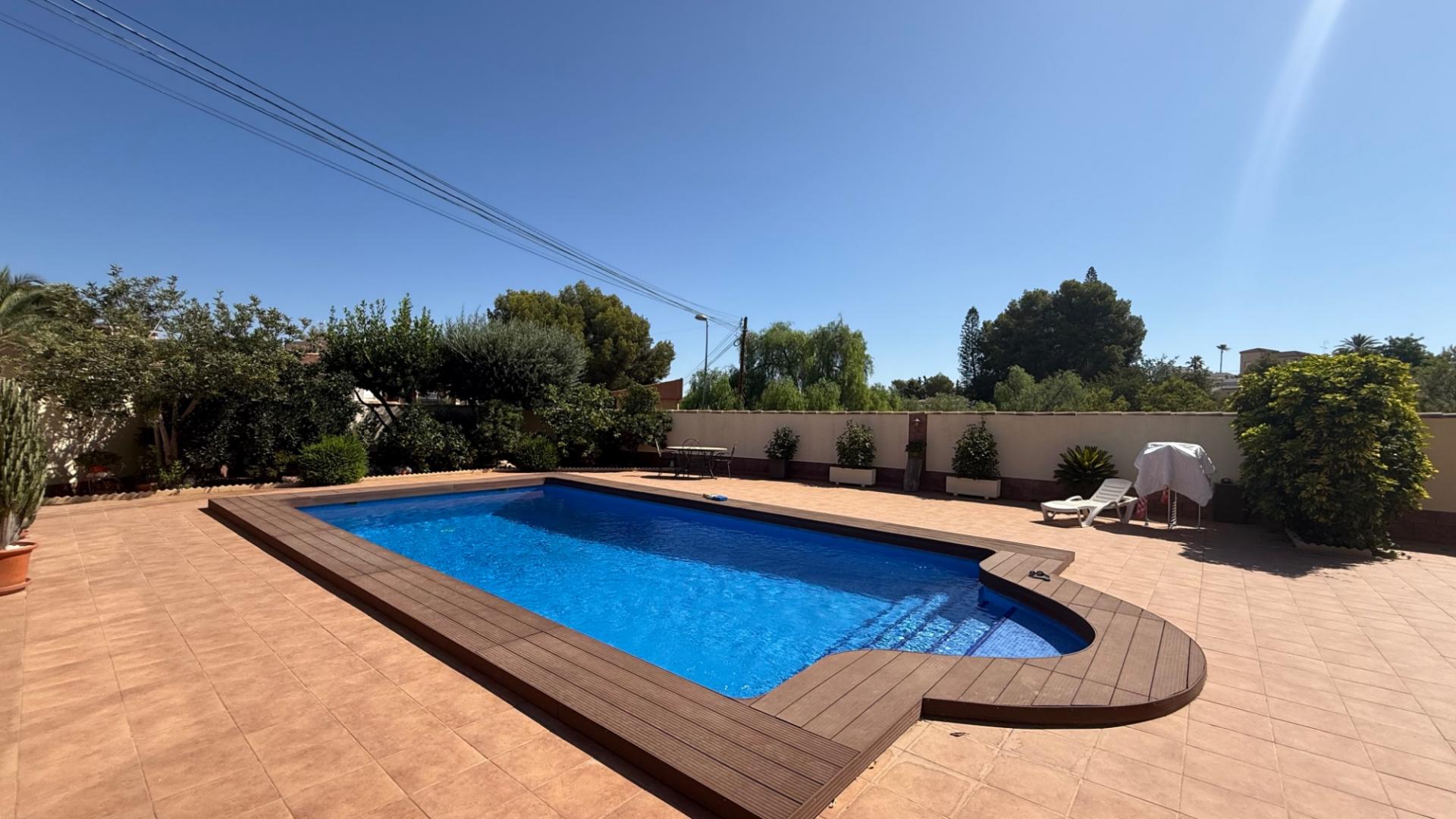7-Bedroom Villa in Los Balcones - Los Altos del Edén, Torrevieja - Image 16