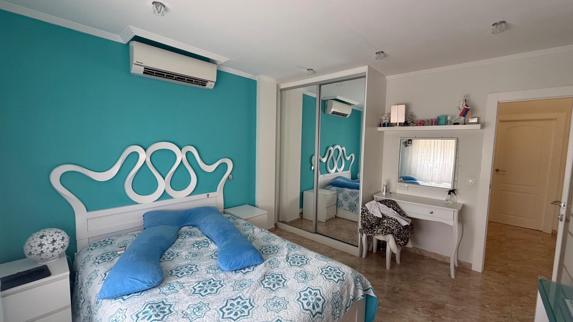 7-Bedroom Villa in Los Balcones - Los Altos del Edén, Torrevieja - Image 33