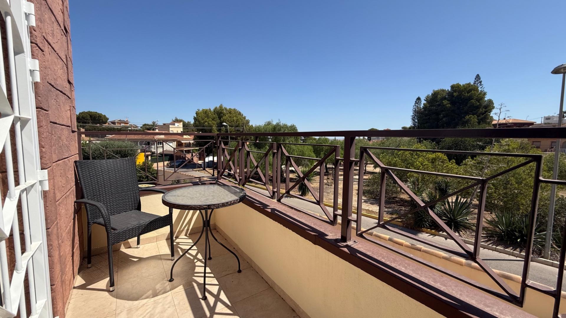 7-Bedroom Villa in Los Balcones - Los Altos del Edén, Torrevieja - Image 44