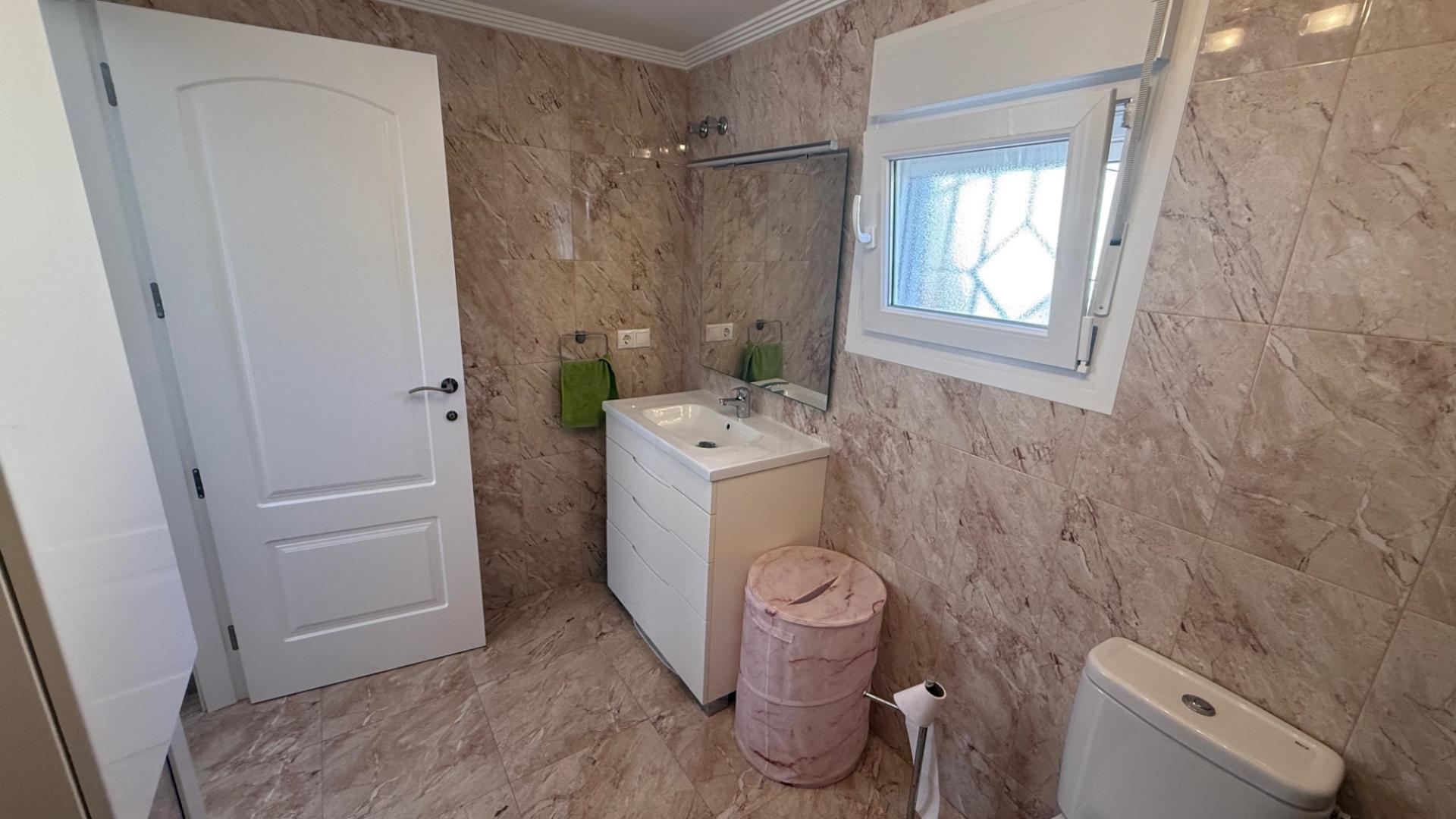 7-Bedroom Villa in Los Balcones - Los Altos del Edén, Torrevieja - Image 45