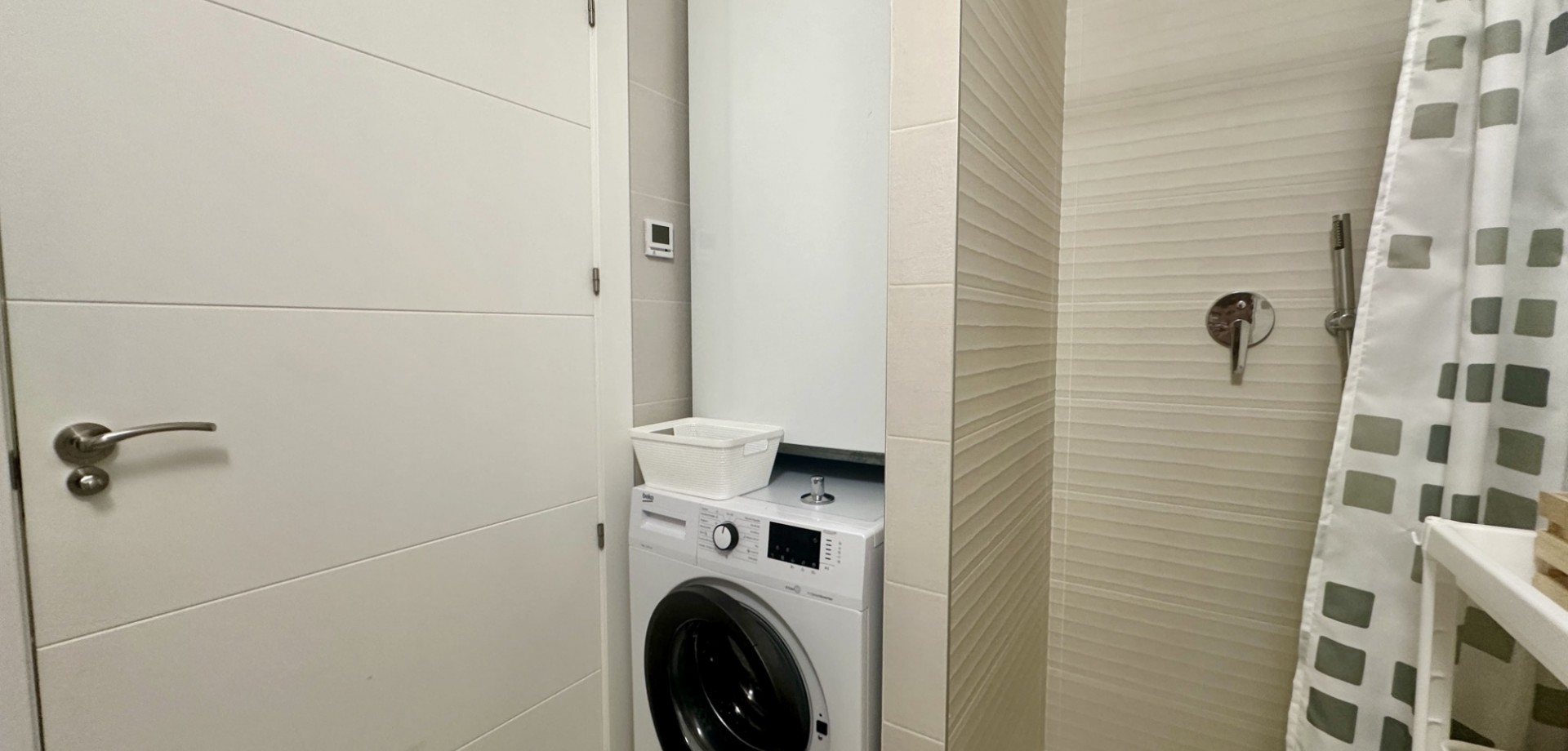 3-Bedroom Apartment in Orihuela Costa - Image 18