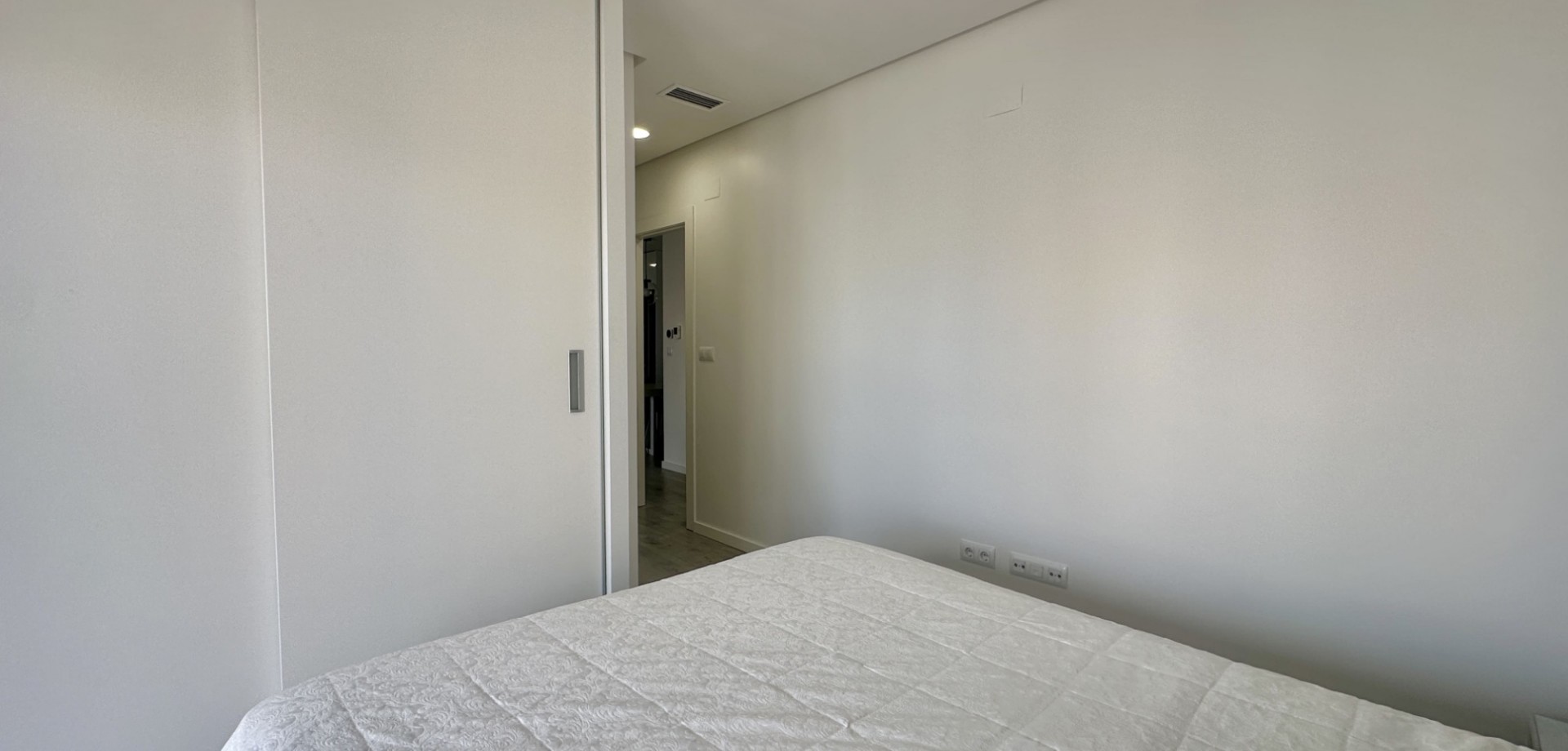 3-Bedroom Apartment in Orihuela Costa - Image 27