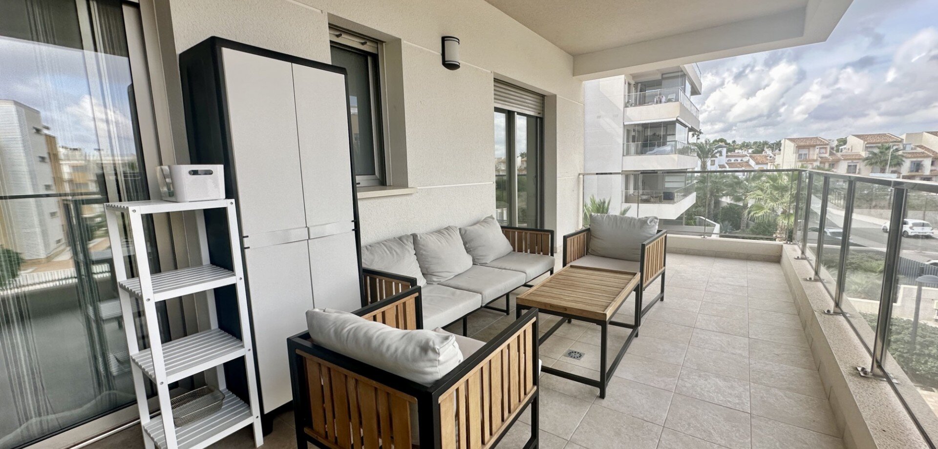 3-Bedroom Apartment in Orihuela Costa - Image 30