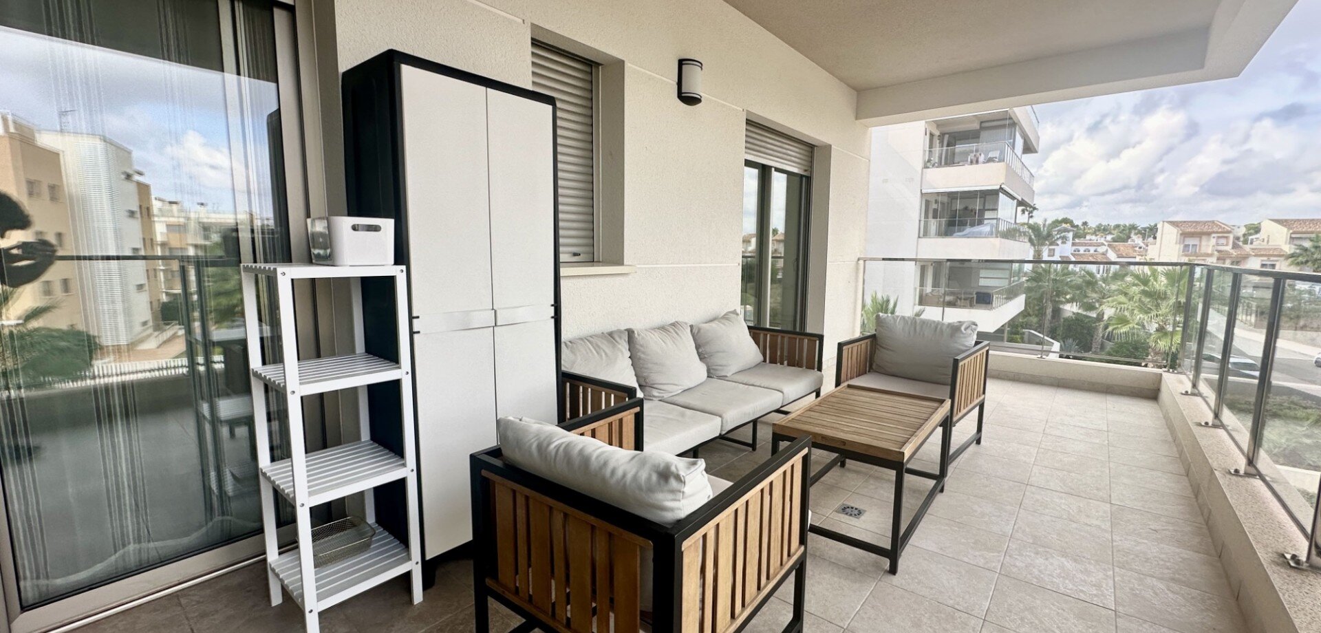 3-Bedroom Apartment in Orihuela Costa - Image 31