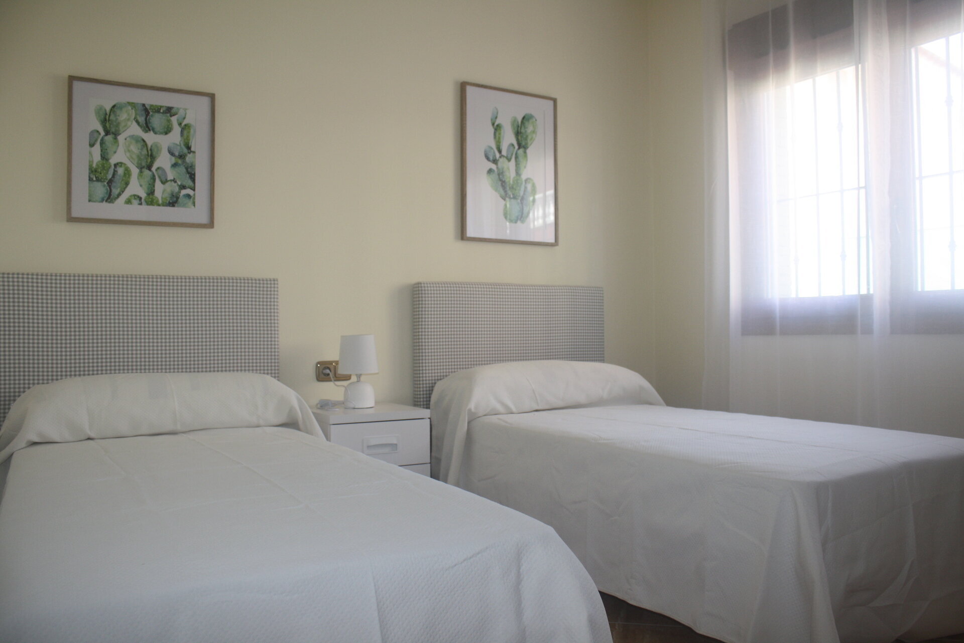 3-Bedroom Detached House in Torrevieja - Image 6