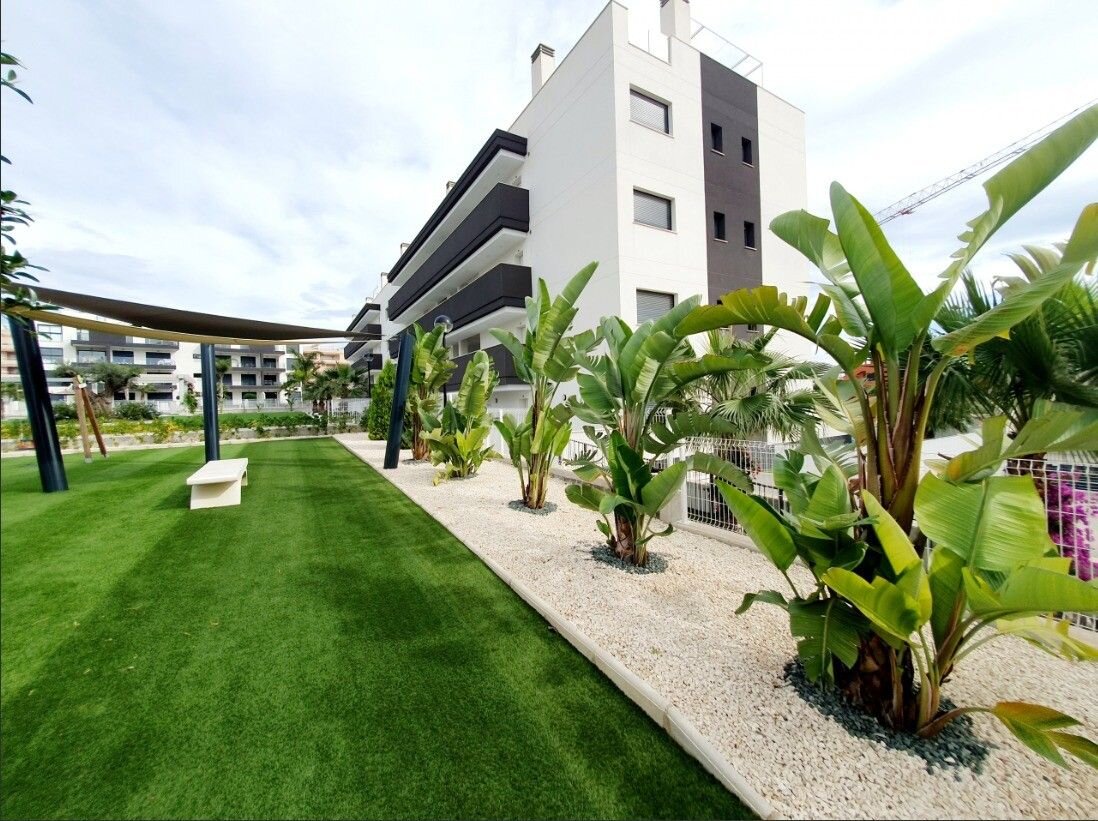 2-Bedroom Apartment in Las Filipinas, Orihuela Costa - Image 1