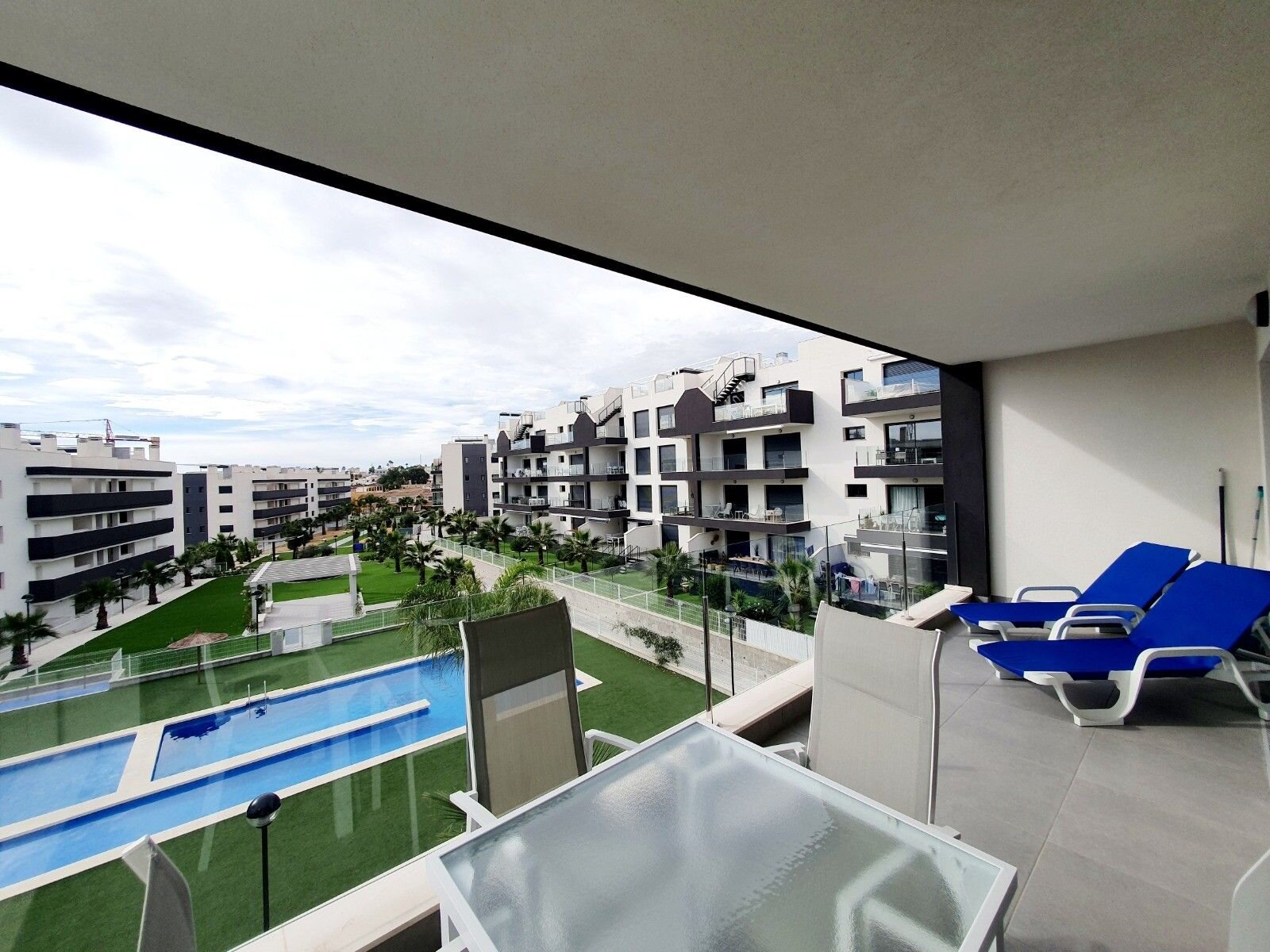 2-Bedroom Apartment in Las Filipinas, Orihuela Costa - Image 14