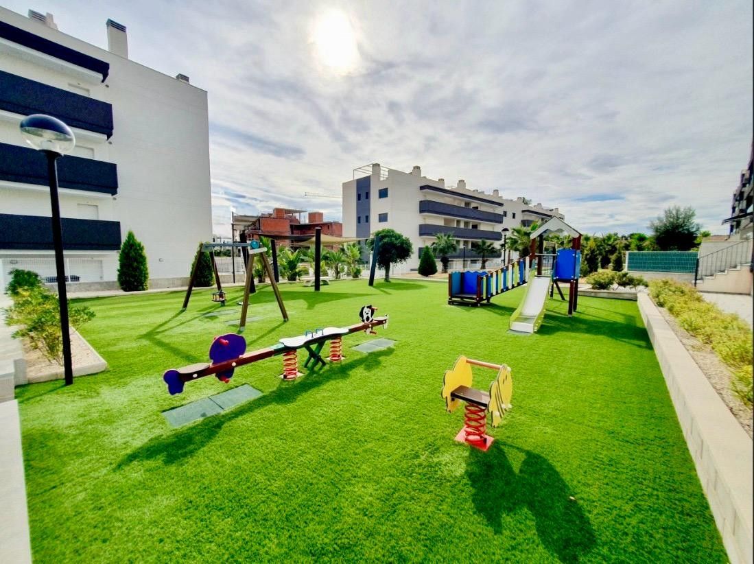 2-Bedroom Apartment in Las Filipinas, Orihuela Costa - Image 23