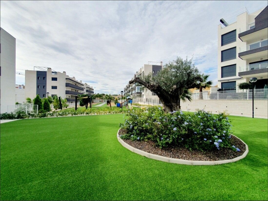 2-Bedroom Apartment in Las Filipinas, Orihuela Costa - Image 24