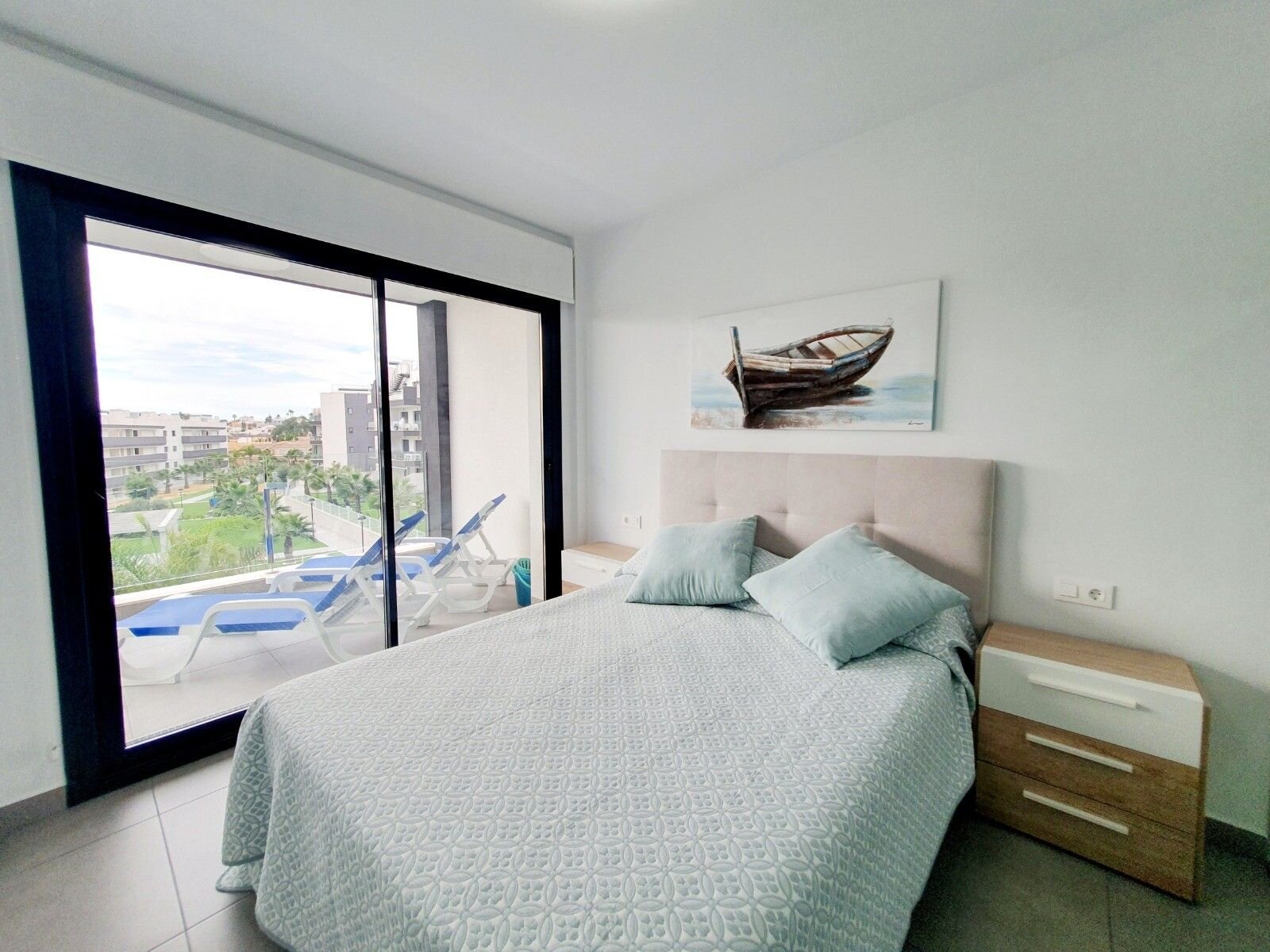 2-Bedroom Apartment in Las Filipinas, Orihuela Costa - Image 6