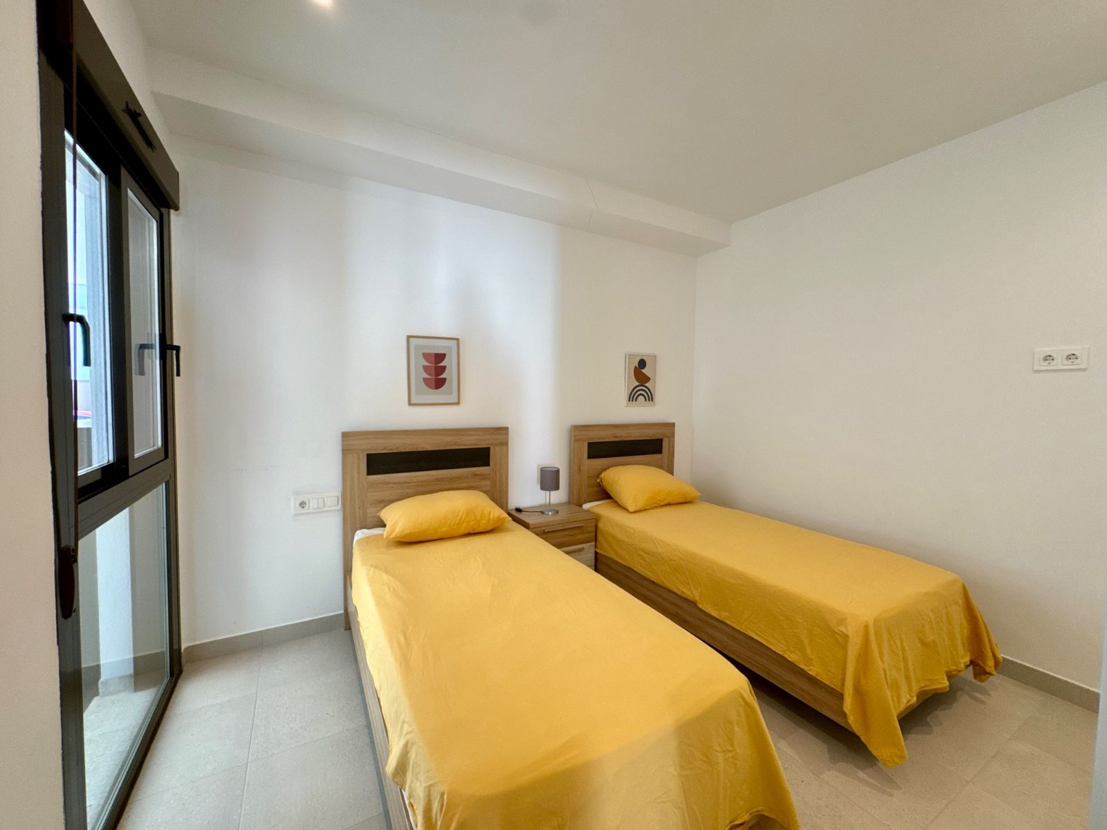 2-Bedroom Apartment in Pilar de la Horadada - Image 17