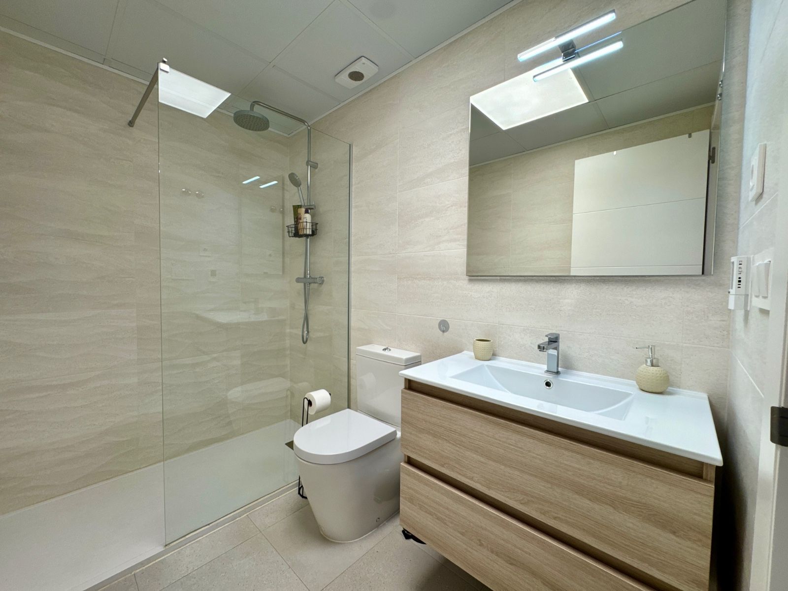 2-Bedroom Apartment in Pilar de la Horadada - Image 19