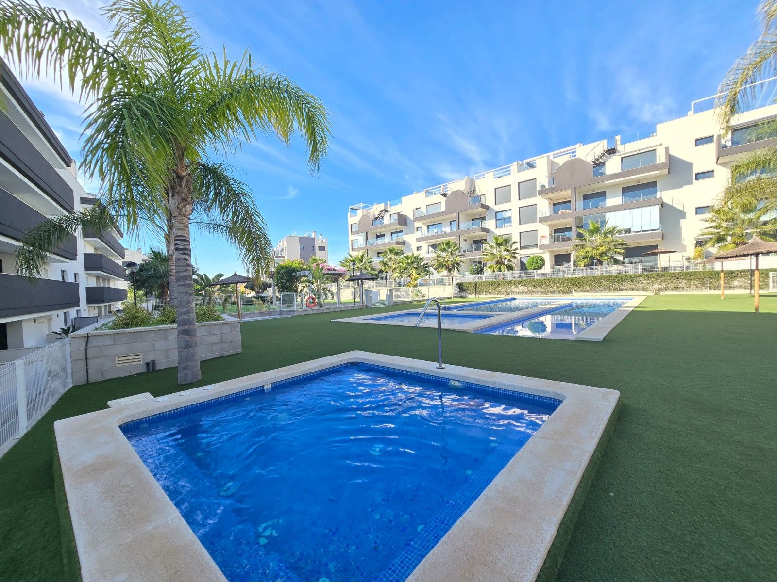 2-Bedroom Apartment in Las Filipinas, Orihuela Costa - Image 30