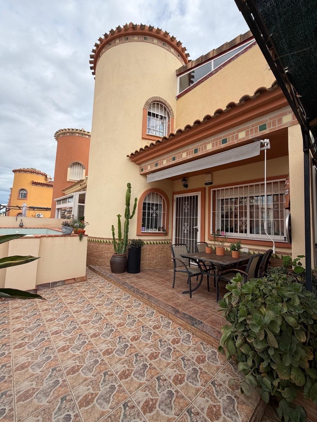 3-Bedroom Villa in Playa Flamenca, Orihuela Costa - Image 1