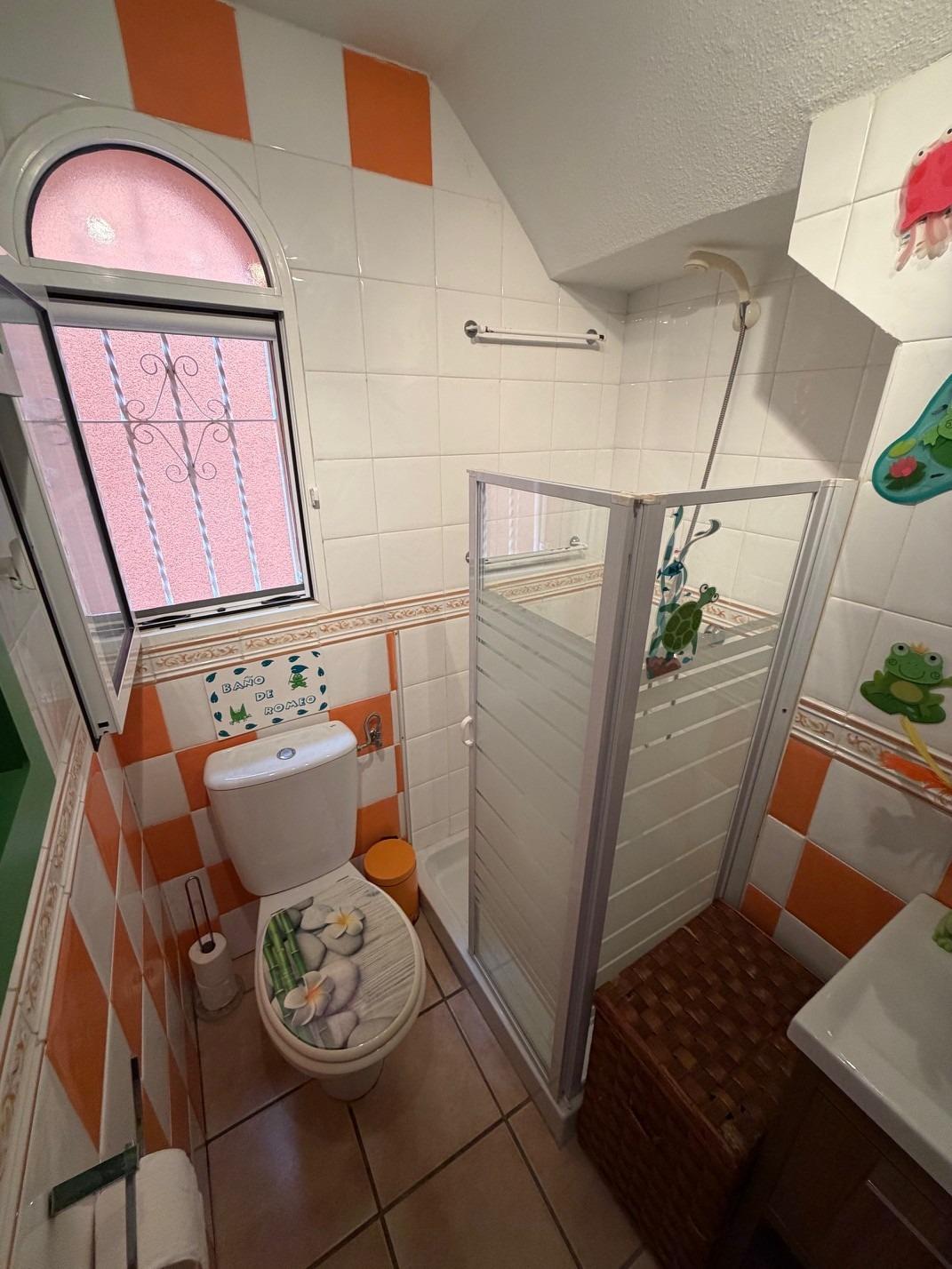 3-Bedroom Villa in Playa Flamenca, Orihuela Costa - Image 10