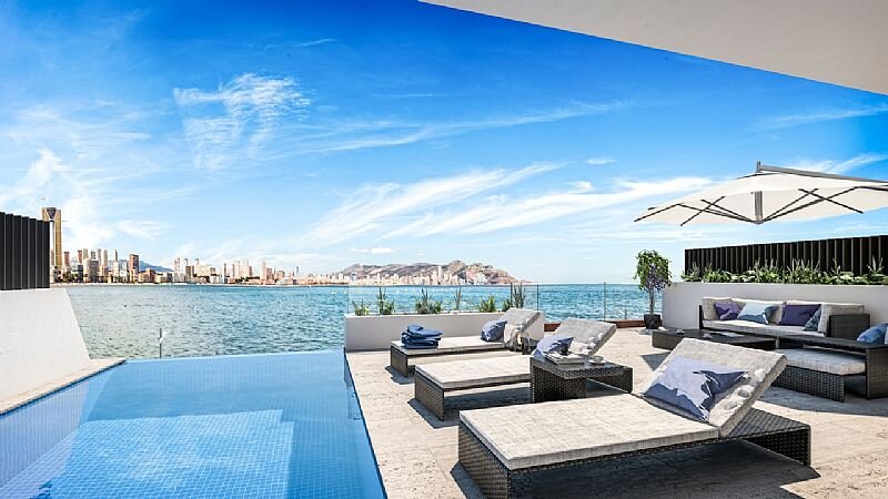 4-Bedroom Townhouse in La Vila Joiosa - Image 3