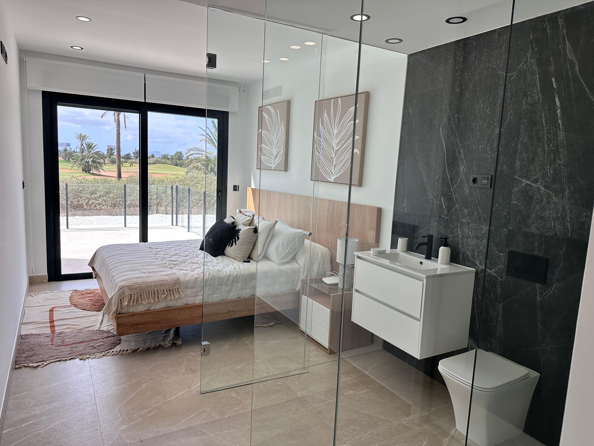 2-Bedroom Apartment in Los Alcázares - Image 22