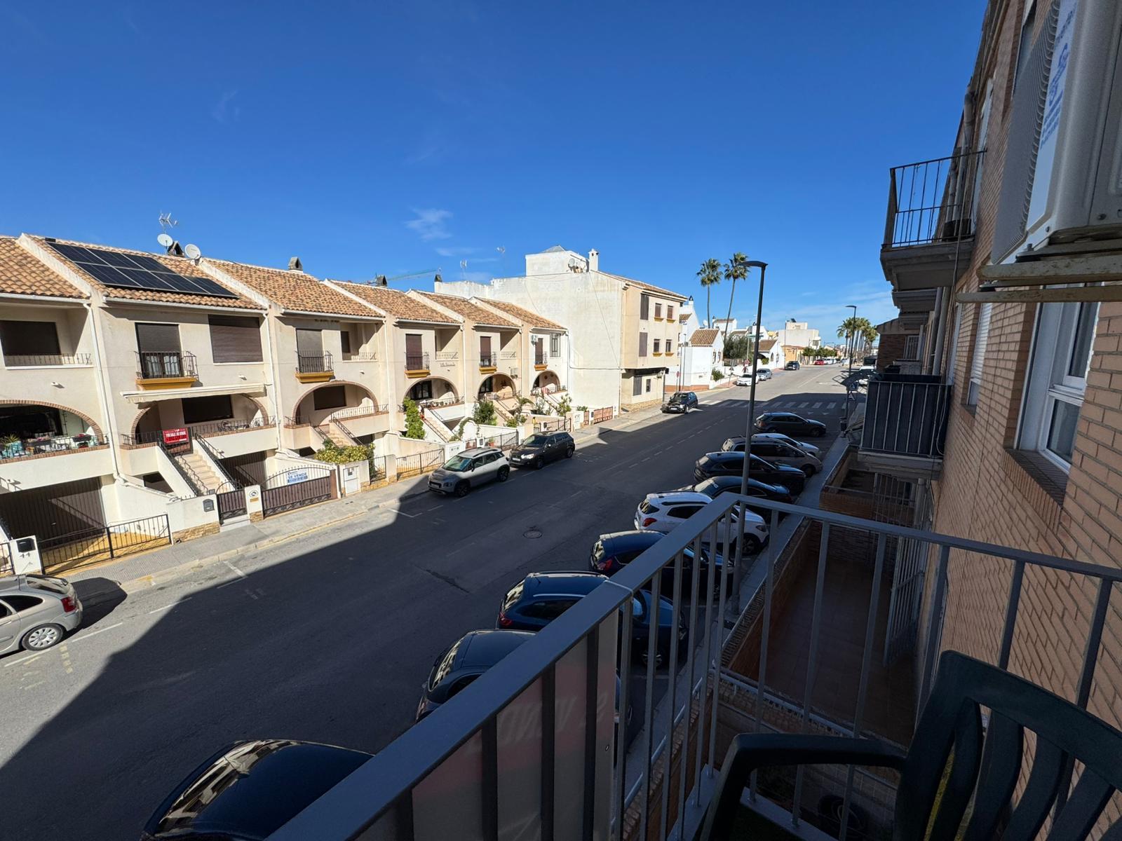 3-Bedroom Apartment in Pueblo 9, San Miguel de Salinas - Image 10