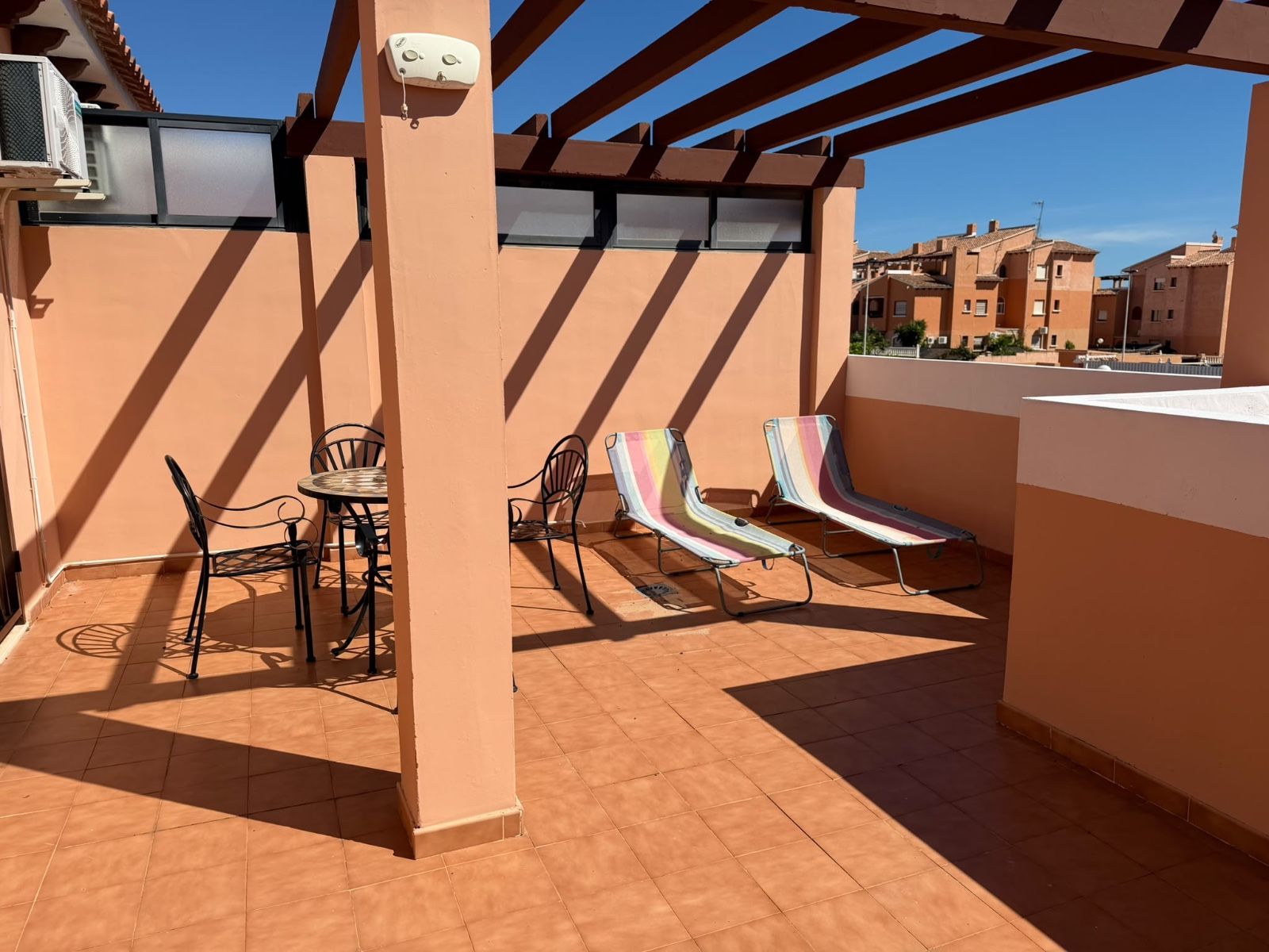 3-Bedroom Apartment in Centro, Torrevieja - Image 2