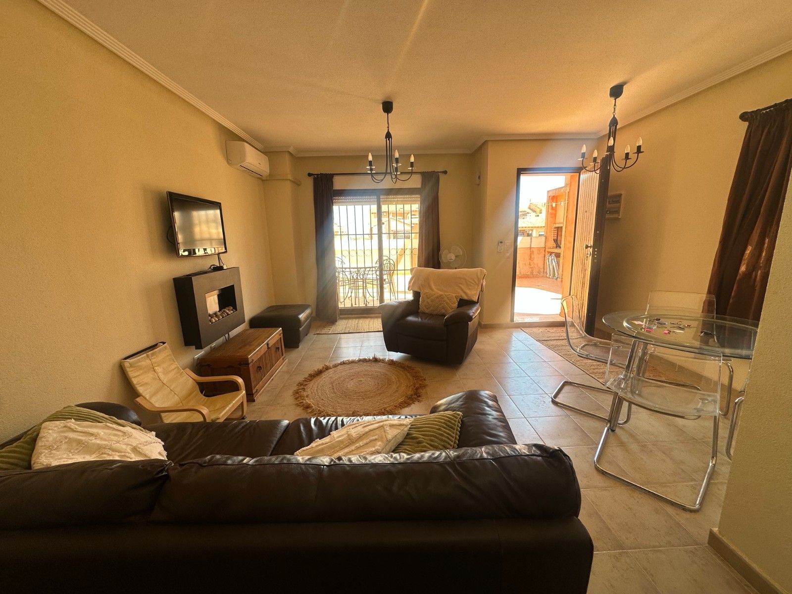 3-Bedroom Apartment in Centro, Torrevieja - Image 7