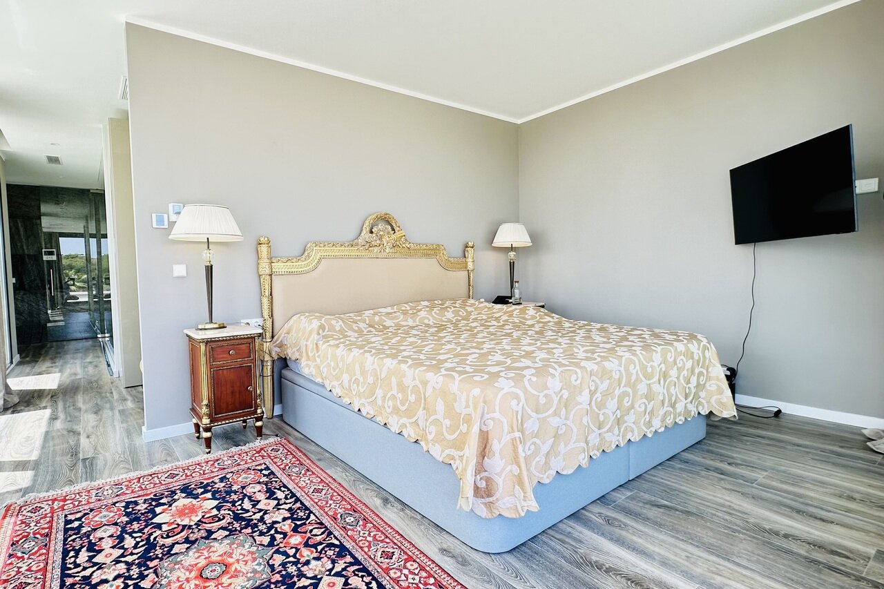 6-Bedroom Villa in Las Colinas Golf, Orihuela - Image 44